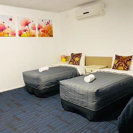 Mid Valley Motel Morwell Extérieur photo