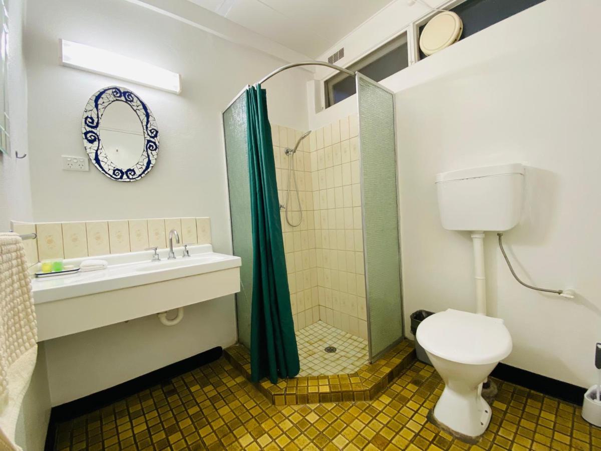 Mid Valley Motel Morwell Extérieur photo
