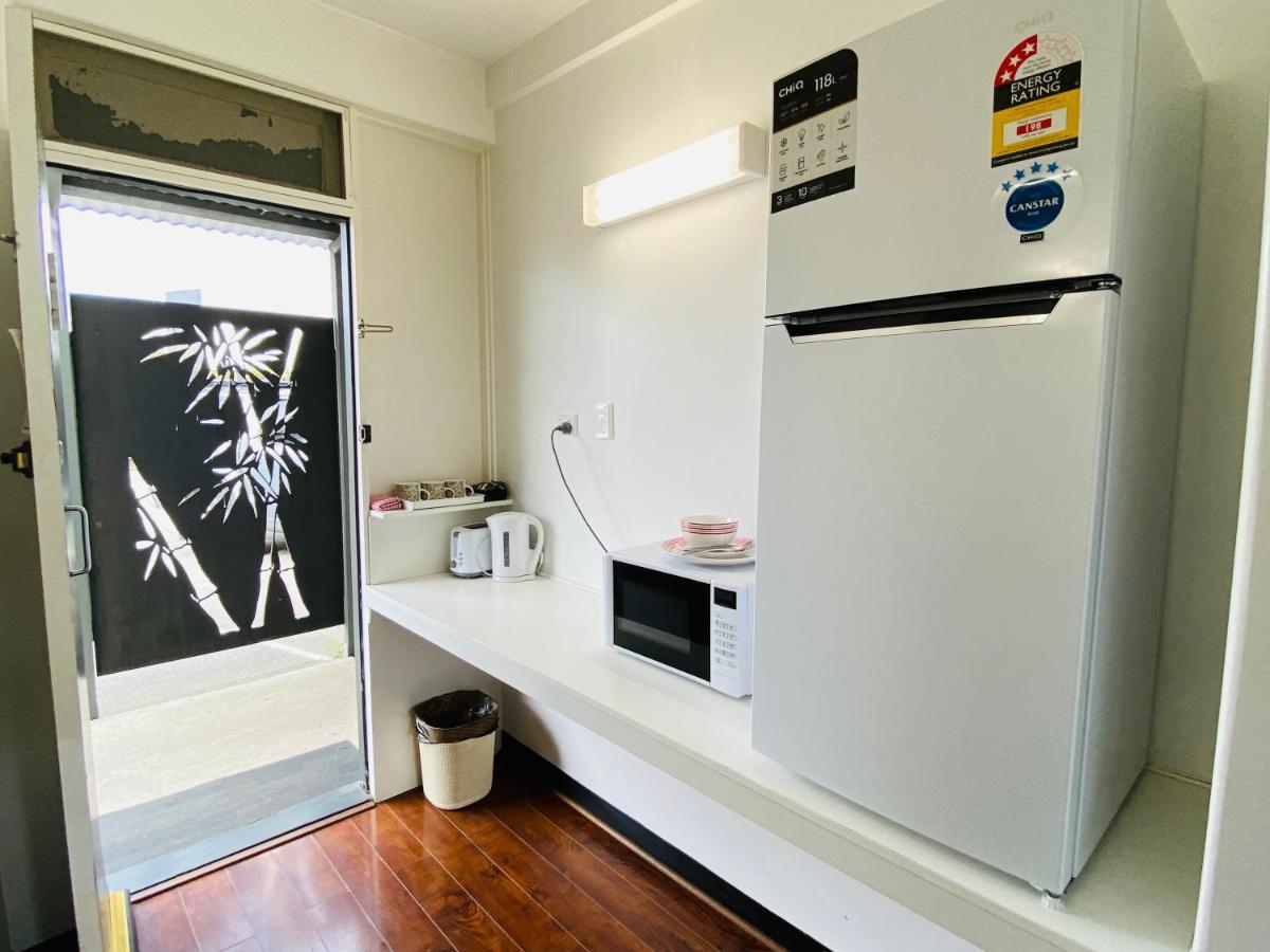 Mid Valley Motel Morwell Extérieur photo