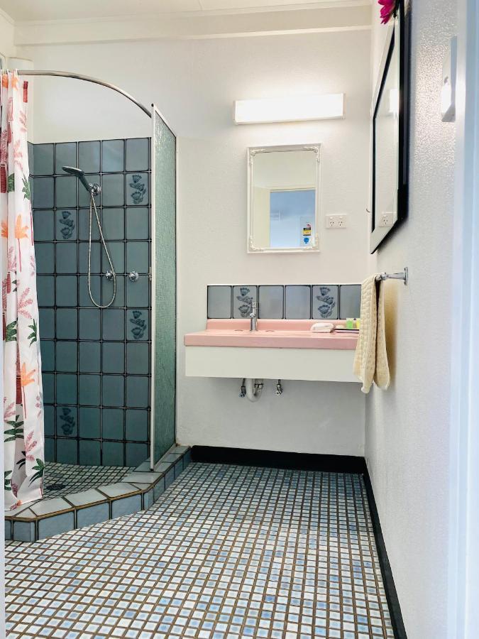 Mid Valley Motel Morwell Extérieur photo