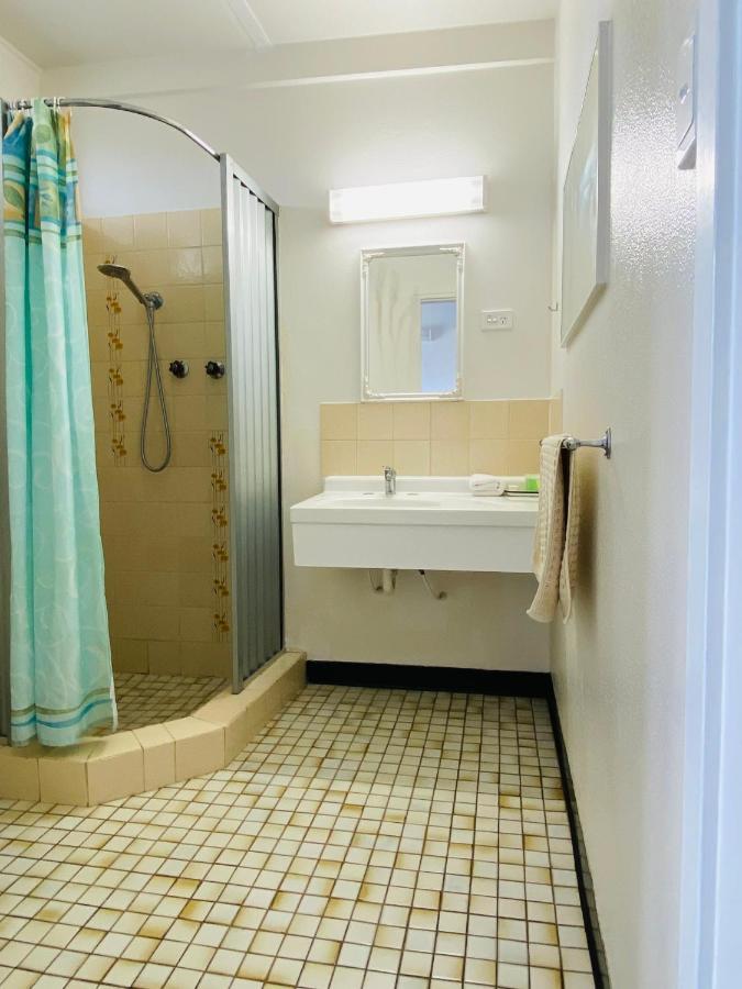 Mid Valley Motel Morwell Extérieur photo